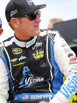 Clint Bowyer, HScott Motorsports Chevrolet