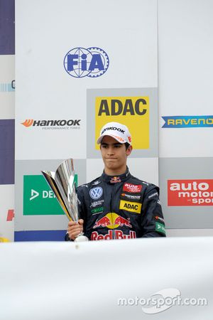 Podium: Sérgio Sette Câmara, Motopark Dallara F312 Volkswagen