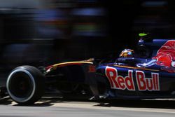 Carlos Sainz Jr., Scuderia Toro Rosso STR11