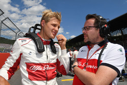 Marcus Ericsson, Sauber, Charles Leclerc, Sauber