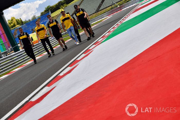 Carlos Sainz Jr., Renault Sport F1 Team