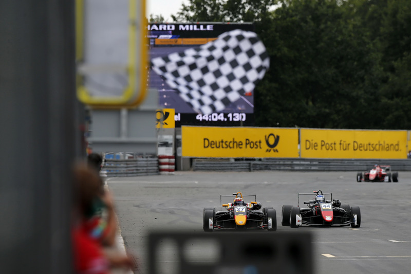EK Formule 3: 0,057 seconde