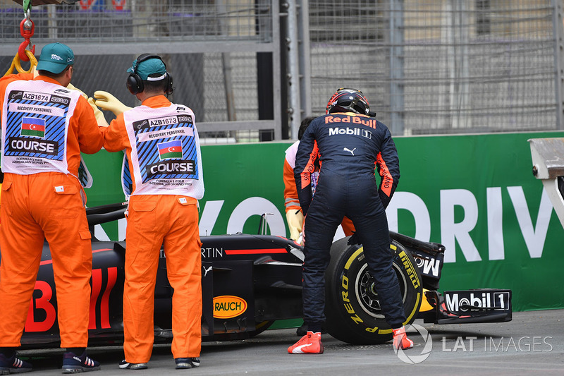 Accidente de Max Verstappen, Red Bull Racing RB14