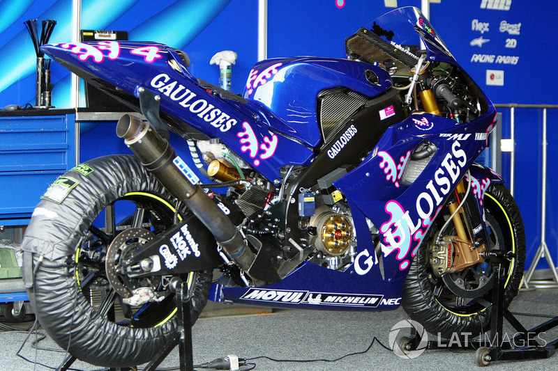 Alex Barros (Gauloises Yamaha) - GP du Pacifique 2003