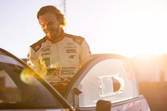 Oliver Solberg, Elliott Edmondson, Toyota Gazoo Racing WRT Toyota GR Yaris Rally1