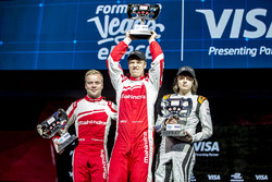 Podium: 3er lugar, Felix Rosenqvist, Mahindra Racing, 1ro, Olli Pahkala, Mahindra Racing y 2do, Bono