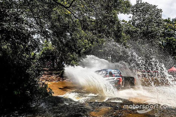 #310 Toyota: Erik van Loon, Wouter Rosegaar