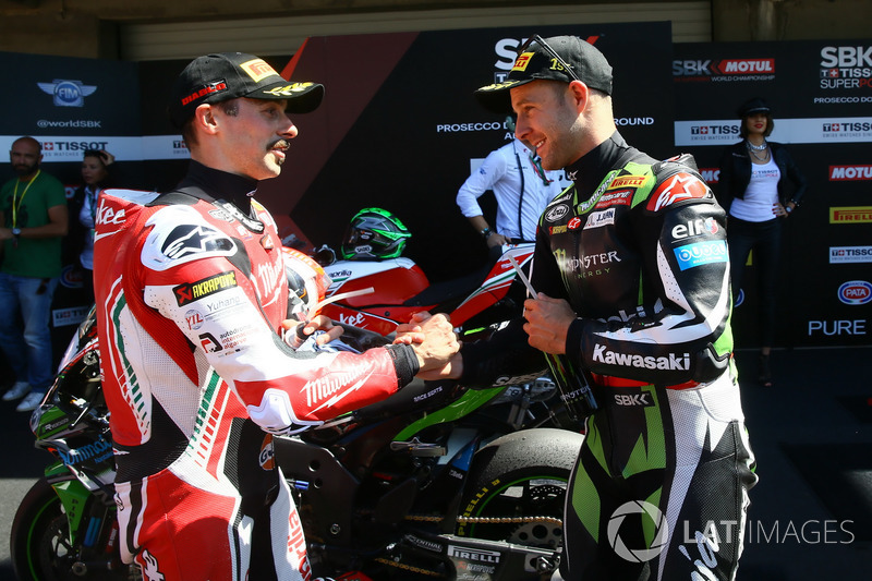 Polesitter Jonathan Rea, Kawasaki Racing; 2. Eugene Laverty, Milwaukee Aprilia