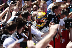 Победитель Льюис Хэмилтон, Mercedes AMG F1