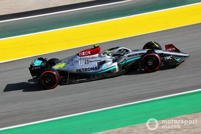 Lewis Hamilton, Mercedes W13  