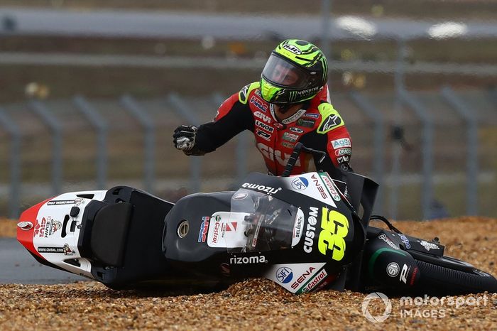Cal Crutchlow, Team LCR Honda después de la caída