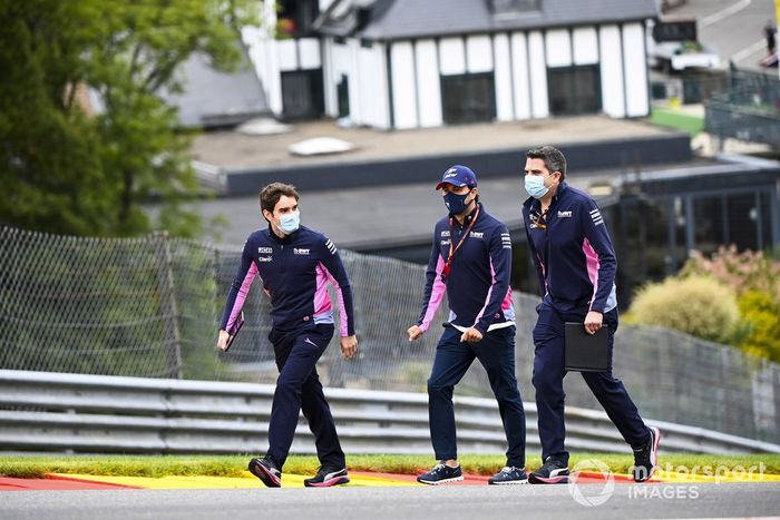 Sergio Pérez, Racing Point camina por el circuito