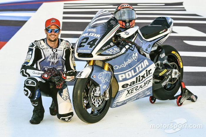 Simone Corsi, decoración de la moto Forward Racing