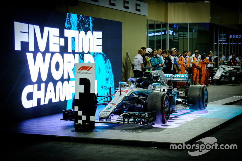 Mercedes AMG F1 W09, Льюіс Хемілтон