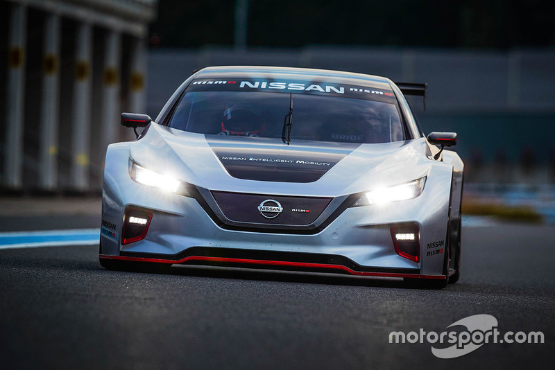 Nissan LEAF NISMO RC
