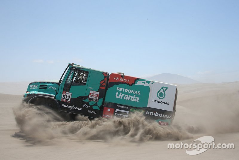 #513 Team De Rooy Iveco: Маурік ван ден Гьовель, Мартейн ван Рой, Петер Кьойперс