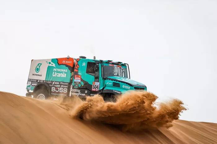 #504 Petronas Team De Rooy Iveco: Janus Van Kasteren, Marcel Snijders, Rodewald Darek