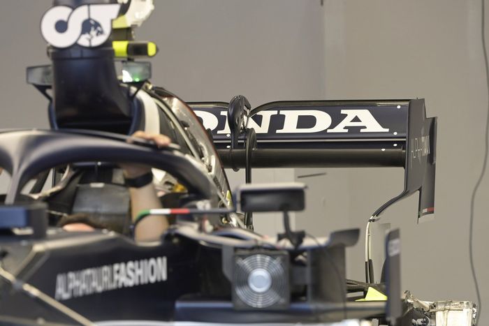 Detalle del alerón trasero del AlphaTauri AT02