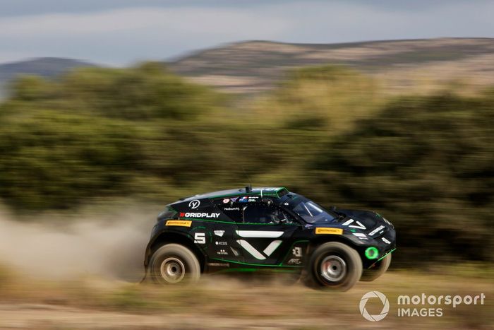 Emma Gilmour, Stephane Sarrazin, Veloce Racing