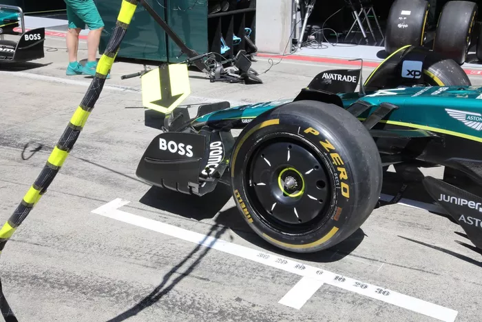 Aston Martin AMR23 detalles técnicos