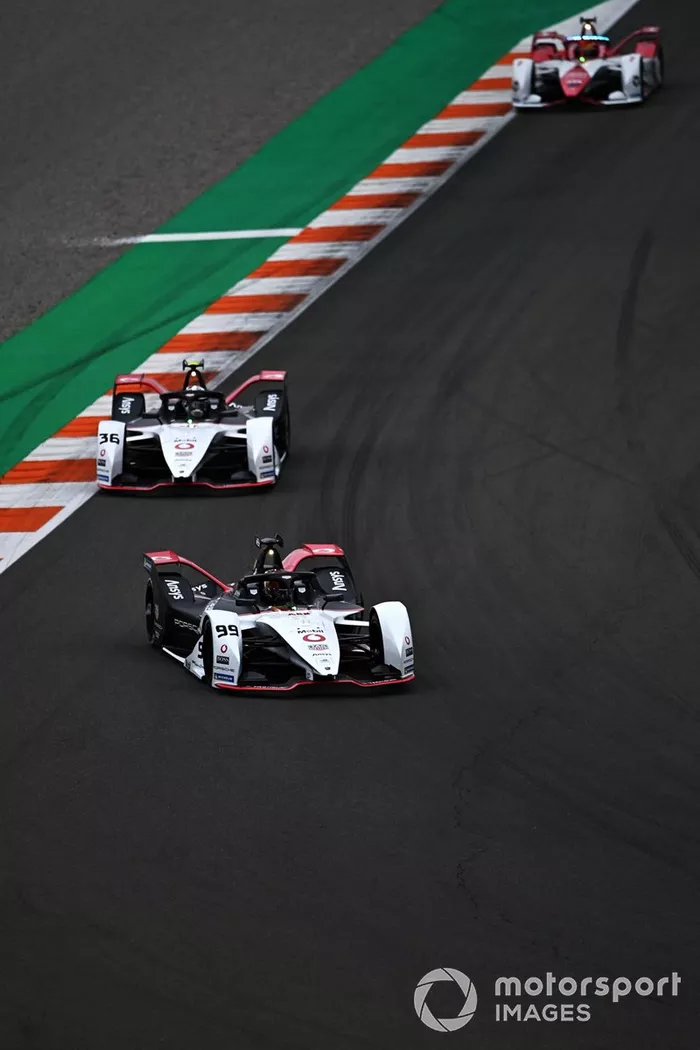 Pascal Wehrlein, TAG Heuer Porsche, Porsche 99X Electric, Andre Lotterer, Tag Heuer Porsche, Porsche 99X Electric, Sergio Sette Camara, Dragon Penske Autosport, Penske EV-5