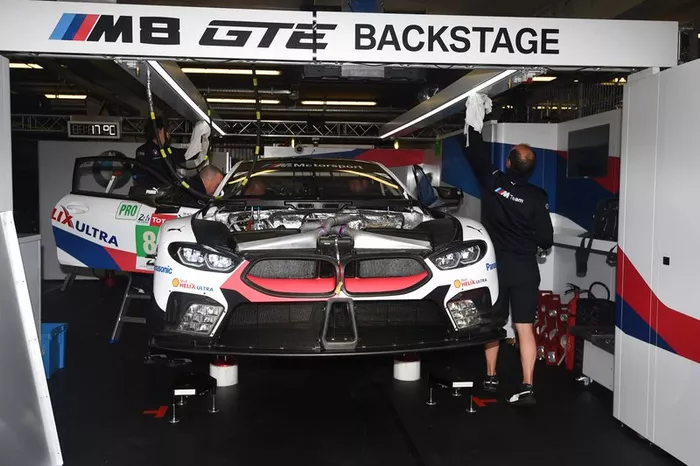 #82 BMW Team MTEK BMW M8 GTE