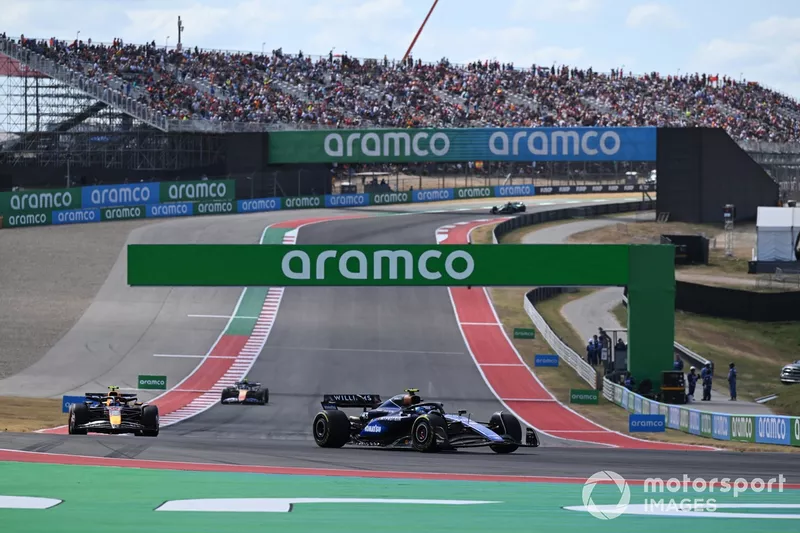 Franco Colapinto, Williams FW46, Sergio Perez, Red Bull Racing RB20, Pierre Gasly, Alpine A524