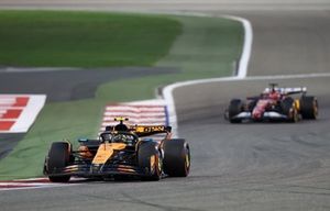 Charles Leclerc, Ferrari, Lando Norris, McLaren