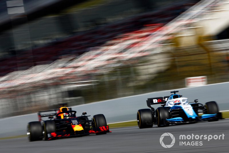 Pierre Gasly, Red Bull Racing RB15 and George Russell, Williams FW42
