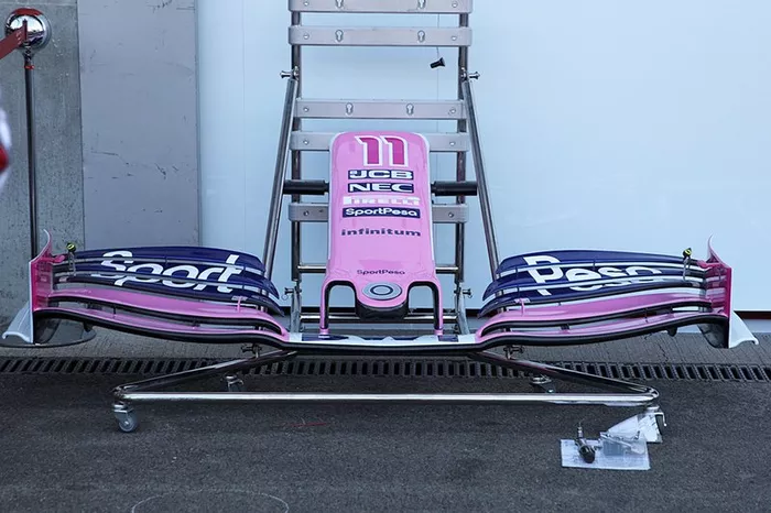 Detalle del alerón delantero del Racing Point RP19 de Sergio Perez