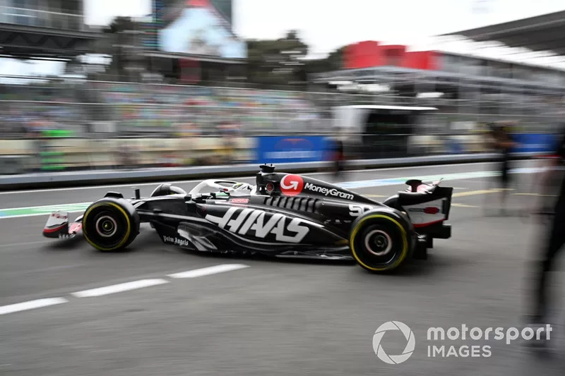 Oliver Bearman, Haas VF-24, quitte le garage