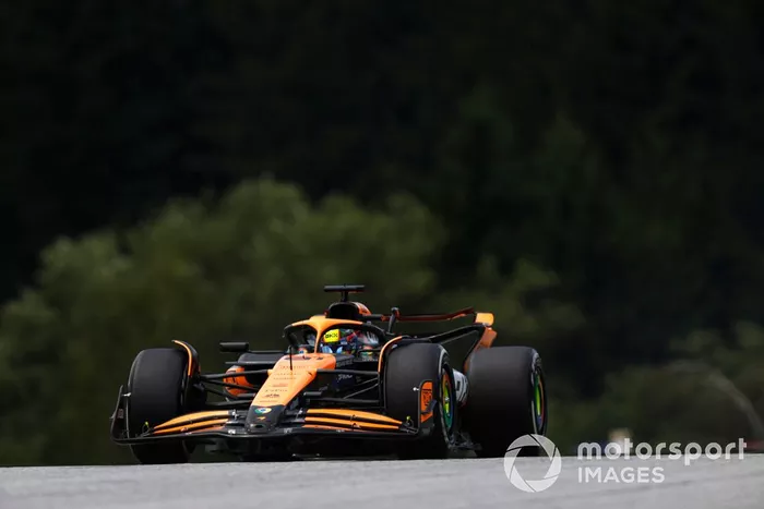 Oscar Piastri, McLaren MCL38