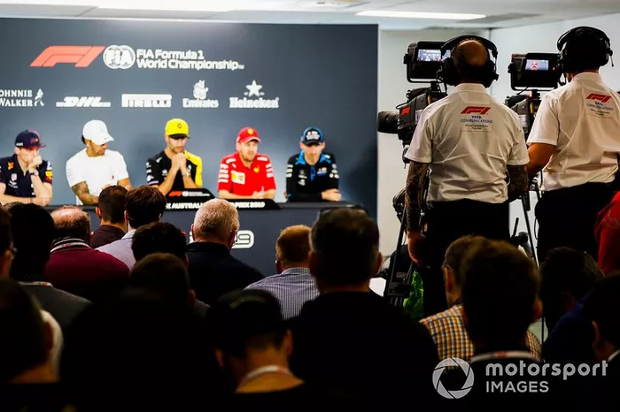 Max Verstappen, Red Bull Racing, Lewis Hamilton, Mercedes AMG F1, Daniel Ricciardo, Renault F1 Team, Sebastian Vettel, Ferrari e Robert Kubica, Williams Racing, durante la conferenza stampa