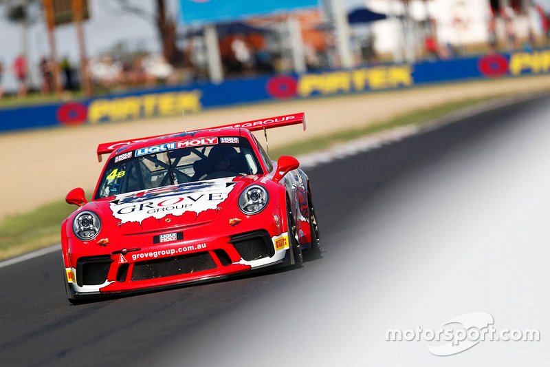 #4 Grove Racing Porsche 911 GT3 Cup: Stephen Grove, Brenton Grove, Benjamin Barker