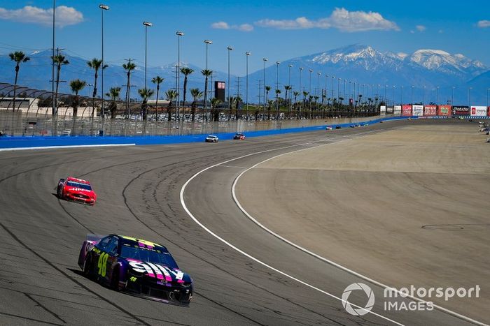 Jimmie Johnson, Hendrick Motorsports, Chevrolet Camaro Ally, Daniel Suarez, Stewart-Haas Racing, Ford Mustang Haas Automation