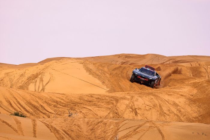 #202 Team Audi Sport Audi: Carlos Sainz, Lucas Cruz