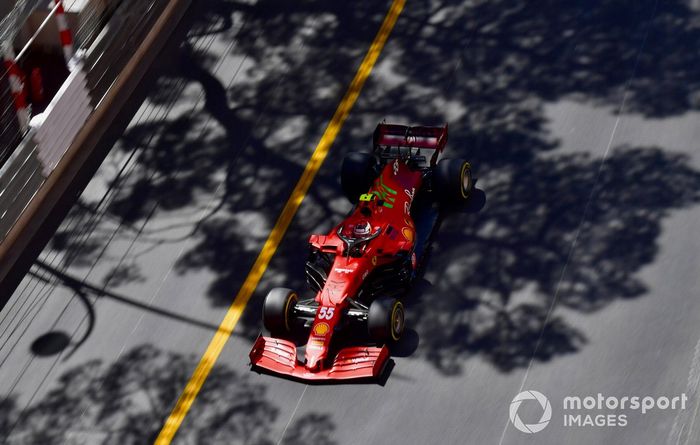 Carlos Sainz Jr., Ferrari SF21