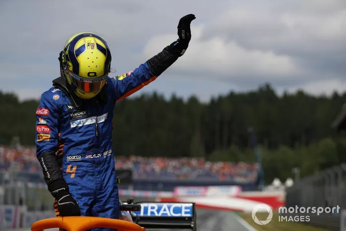 Tercer lugar Lando Norris, McLaren celebra en Parc Ferme