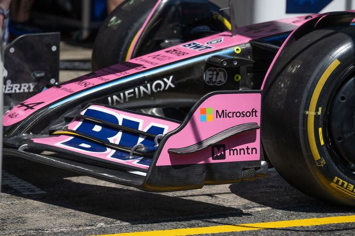 Alpine A525 technical detail