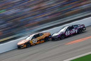 Daniel Suárez, Trackhouse Chevrolet, Alex Bowman, Hendrick Motorsports Chevrolet