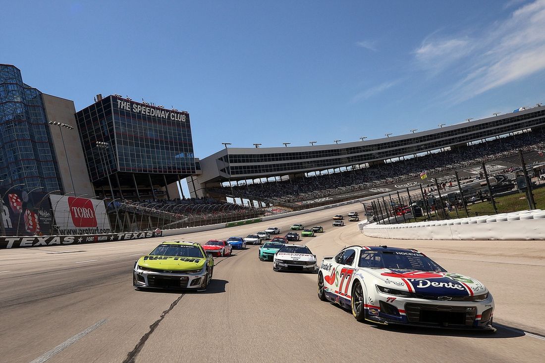 Carson Hocevar, Spire Motorsports Chevrolet