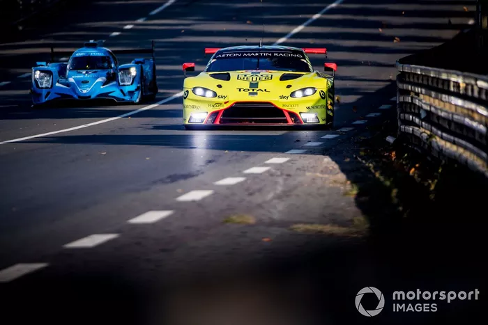 #98 Aston Martin Racing Aston Martin Vantage: Paul Dalla Lana, Augusto Farfus, Ross Gunn, #17 IDEC Sport Oreca 07 - Gibson: Dwight Merriman, Kyle Tilley, Jonathan Kennard