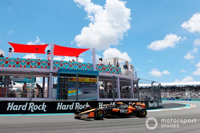 Oscar Piastri, McLaren MCL38