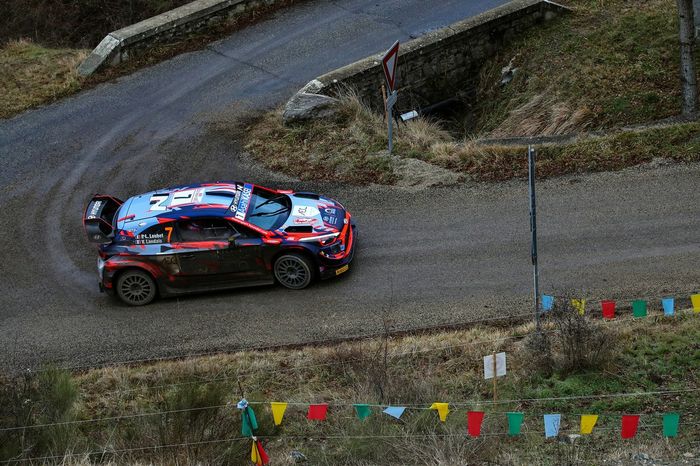 Pierre-Louis Loubet, Vincent Landais, Hyundai 2c Competition Hyundai i20 Coupe WRC