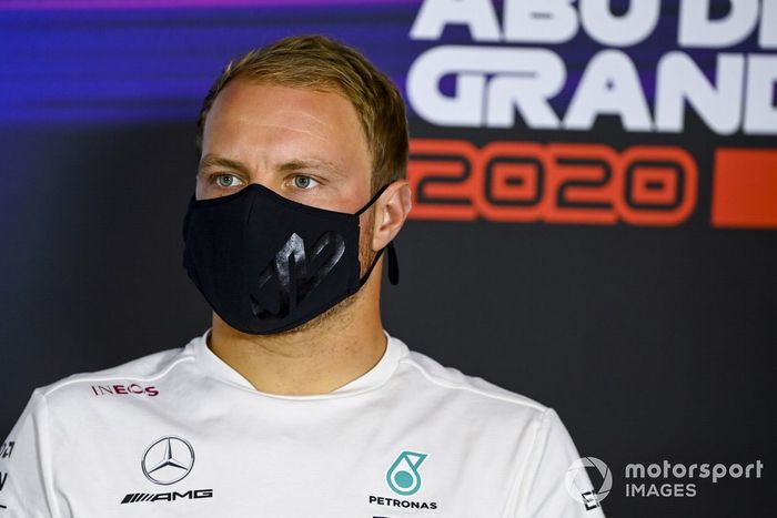Valtteri Bottas, Mercedes-AMG F1 en la conferencia de prensa