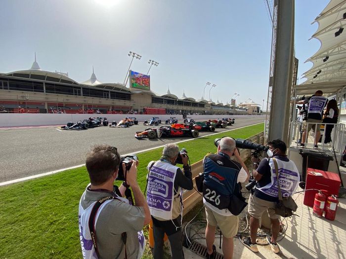 Los monoplazas en la recta principal