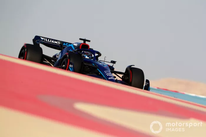 18º Alex Albon, Williams FW44
