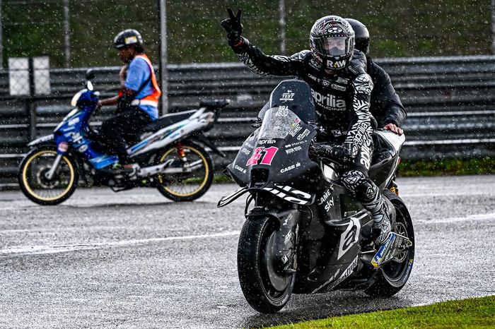 Aleix Espargaro, Aprilia Racing