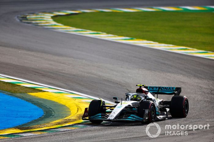 Lewis Hamilton, Mercedes W13