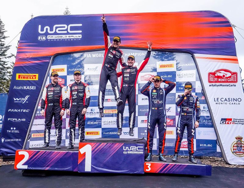 Podio: ganadores Sébastien Ogier, Vincent Landais, Toyota Gazoo Racing WRT Toyota GR Yaris Rally1, segundo puesto Kalle Rovanperä, Jonne Halttunen, Toyota Gazoo Racing WRT Toyota GR Yaris Rally1, tercer puesto Kalle Rovanperä, Jonne Halttunen, Toyota Gazoo Racing WRT Toyota GR Yaris Rally1.